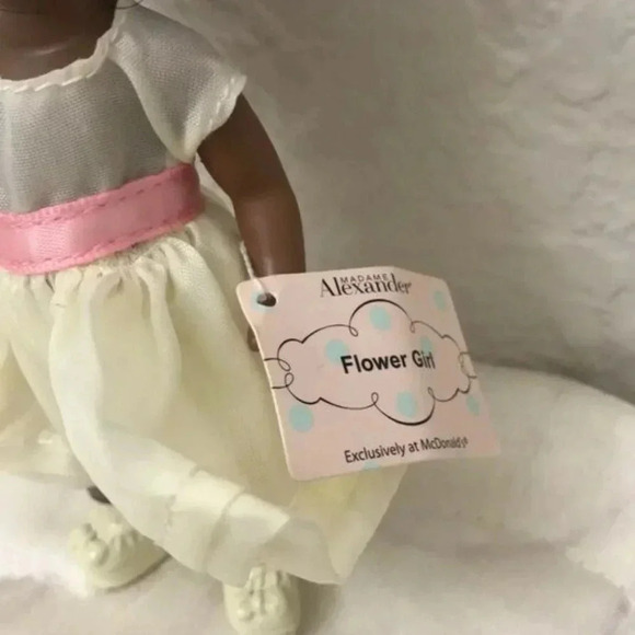 NEW 2 McDonalds Madame Alexander Flower Girl & Ring Carrier Collectible 5" Dolls - Picture 4 of 7